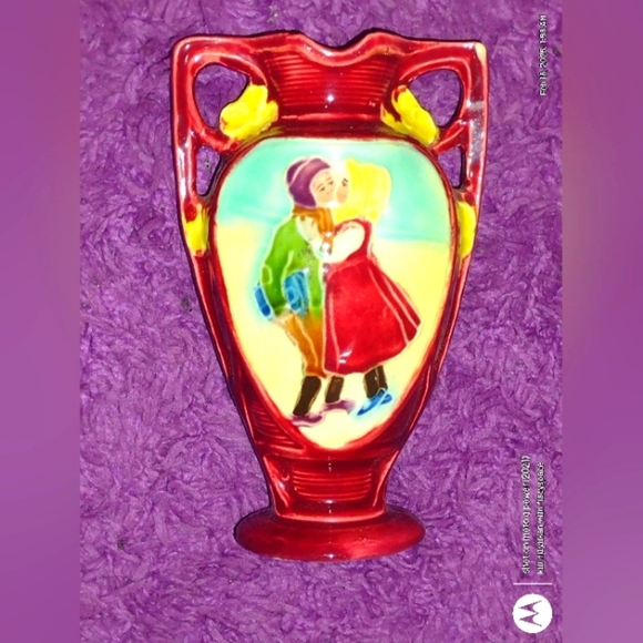 Vtg. German or Austrian MAJOLICA HANDLED VASE: Couple Kissing,5.75",#9793 - Picture 1 of 8